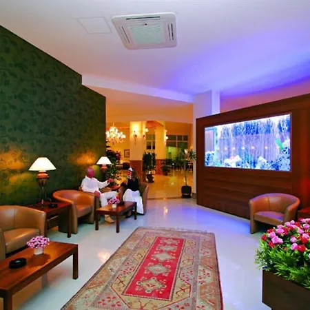 Resort Febeach 4*