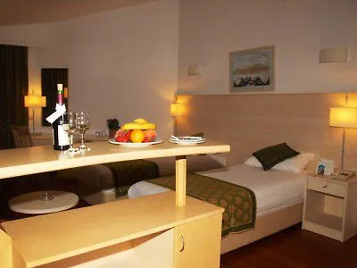 Resort Febeach 4*
